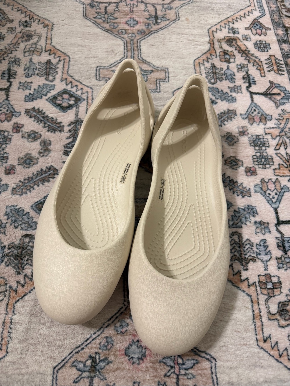 Crocs Kadee Flat Size 8